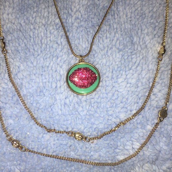 BETSEY JOHNSON: Brand new, necklaces (4) connected - Picture 3 of 4